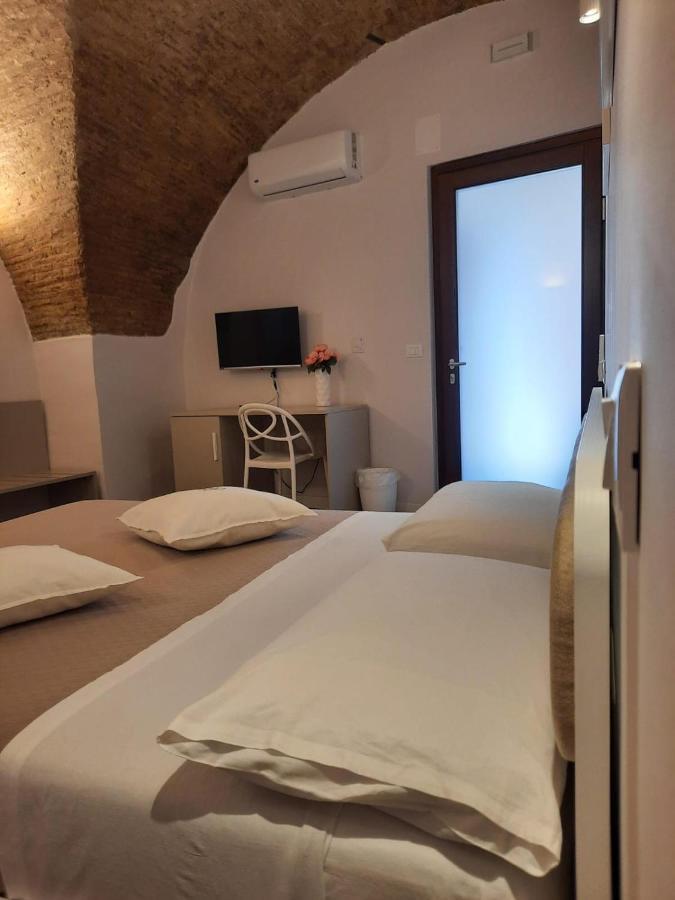 Dimora Donna Dora - Diffuso Hotel